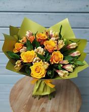 Букет цветов из:  Альстромерии и Розы в Калевале