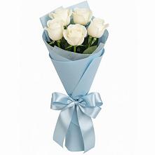 Букет 5 Белых роз Проуд в Калевале