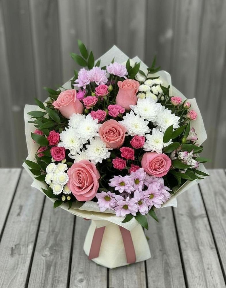 Букет цветов из: Альстромерии, Гвоздики, Розы и Хризантемы в Калевале