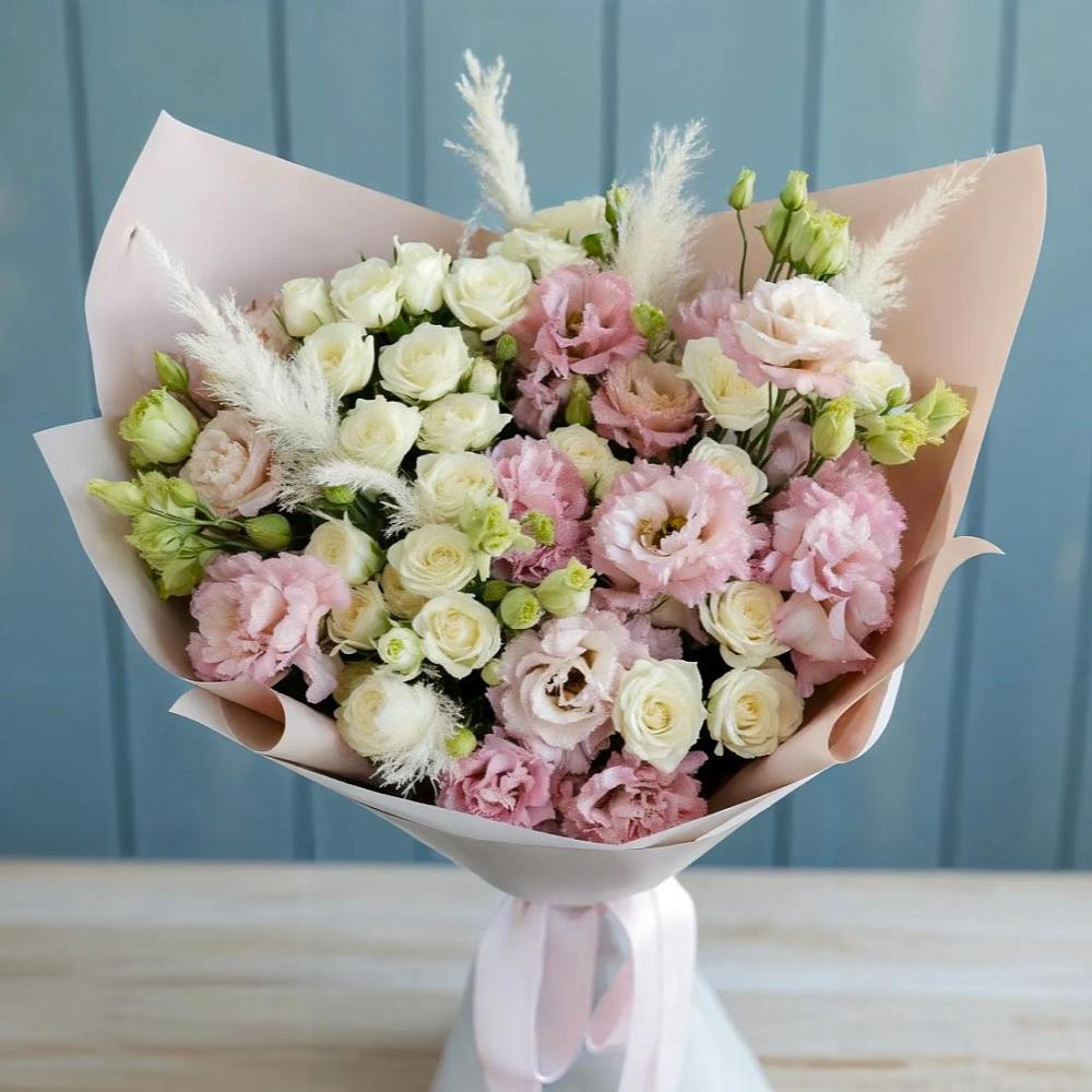 Букет цветов из: Альстромерии и Розы в Калевале