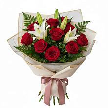 Букет цветов из:  Лилии и Розы в Калевале