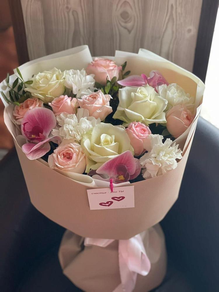 Букет цветов из: Орхидеи, Розы и Гвоздики в Калевале