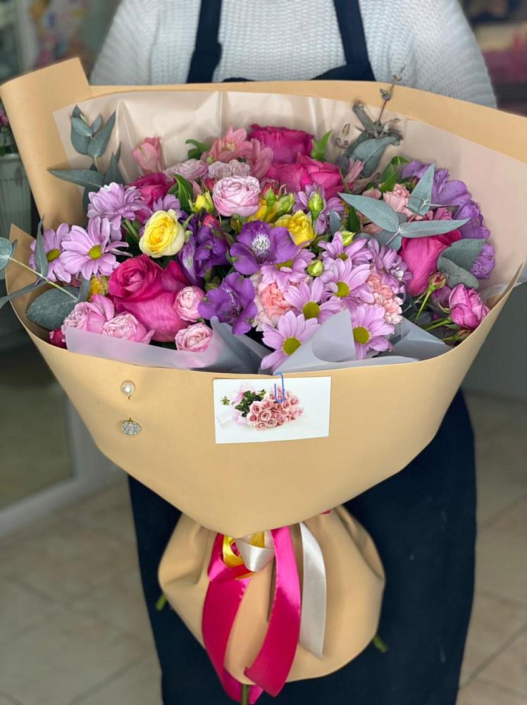 Букет цветов из: Хризантемы, Гвоздики и Альстромерии в Калевале