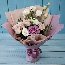 Букет цветов из:  Розы и Лизиантусы в Калевале