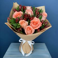 Букет цветов из:  Розы и Альстромерии в Калевале
