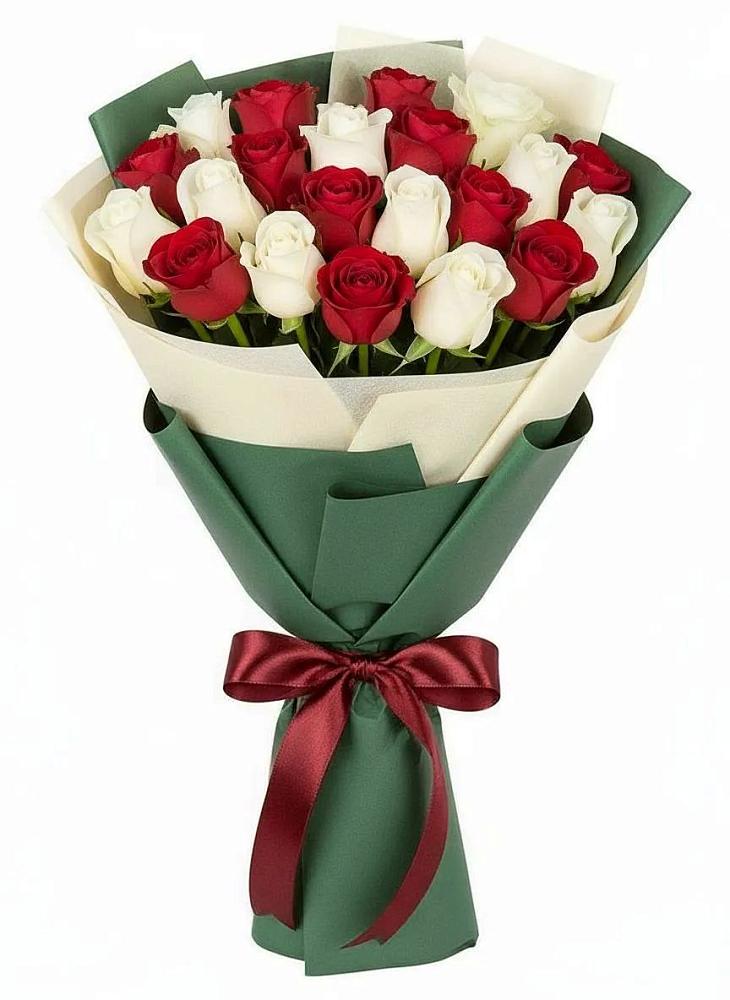 Букет Микс из красных и белых роз в Калевале