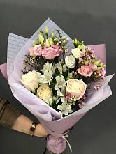 Букет цветов из:  Альстромерии, Розы и Лизиантусы #REPLACE_PRED# Калевале