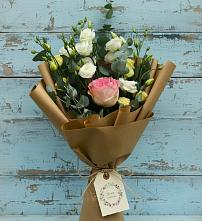 Букет цветов из:  Розы и Лизиантусы #REPLACE_PRED# Калевале