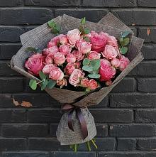 Букет цветов из:  Розы в Калевале